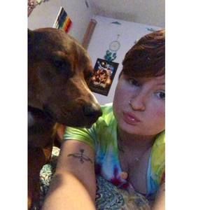 Meet your Posher, Carly